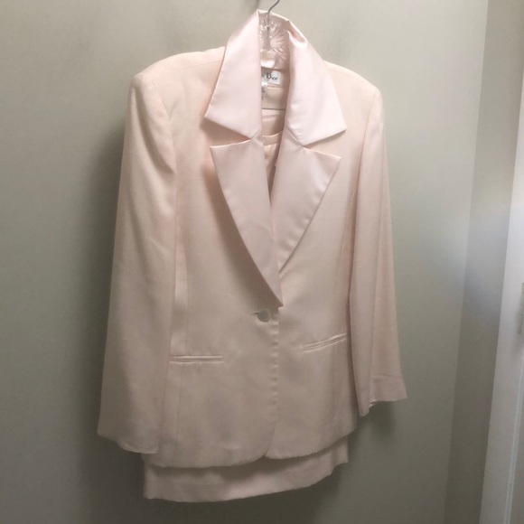 Dior Dresses & Skirts - CHRISTIAN DIOR-LT PINK RAW SILK SUIT W/DETACHABLES